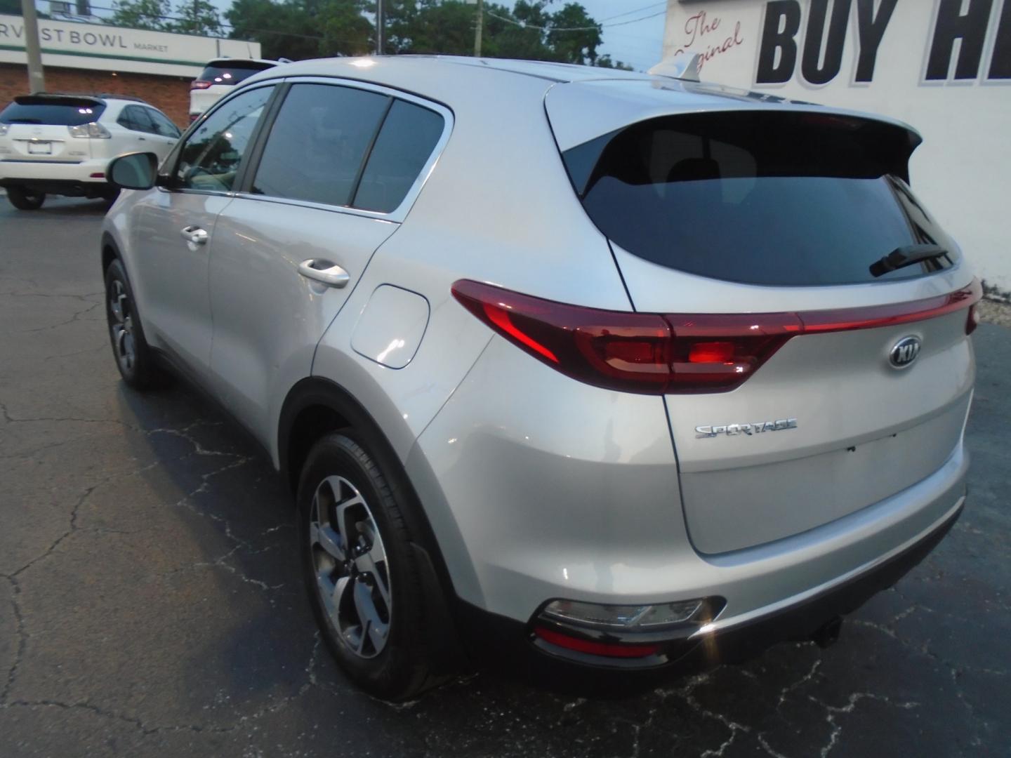 2020 Kia Sportage (KNDPM3AC4L7) , located at 6112 N Florida Avenue, Tampa, FL, 33604, (888) 521-5131, 27.954929, -82.459534 - Photo#4